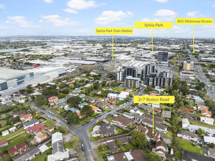 2/7 Roslyn Road Mount Wellington_13