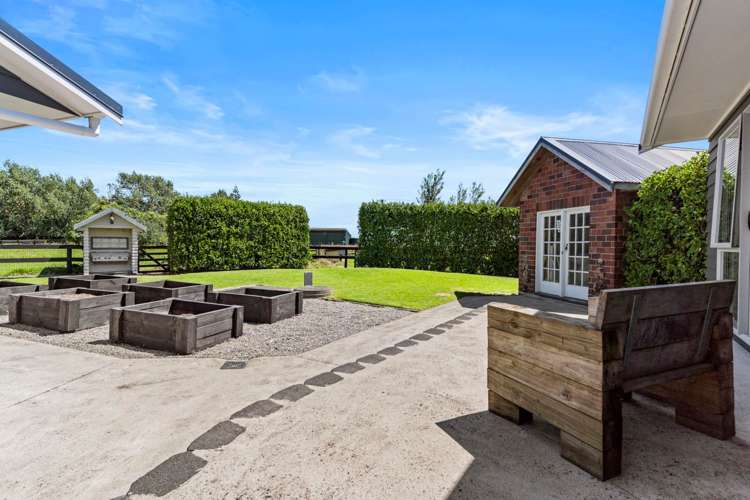 23 Newcombe Road Otaua_31