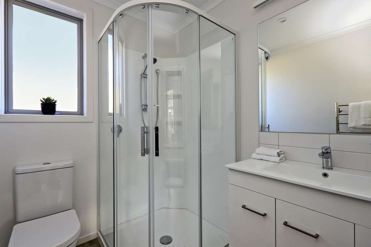 113&111A-E Davis Street_5