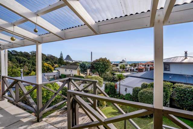 8b Squire Place Blagdon_1