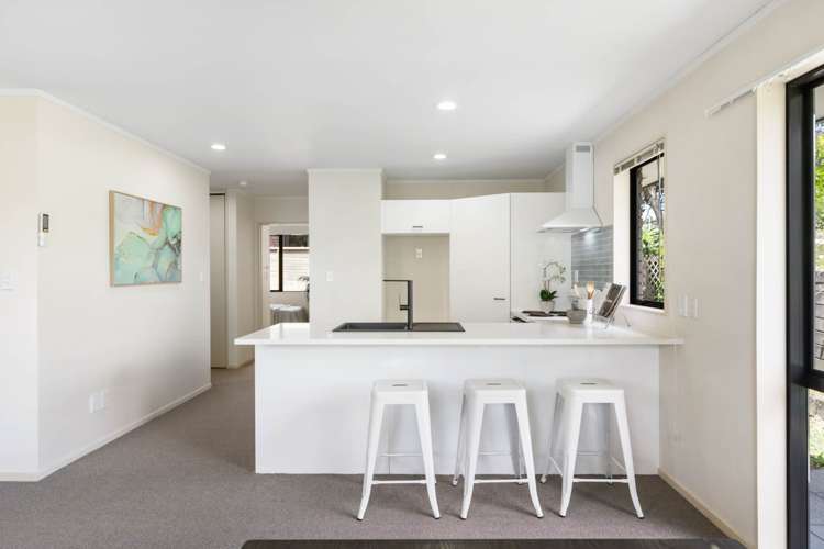 18 Regents Park Place_2