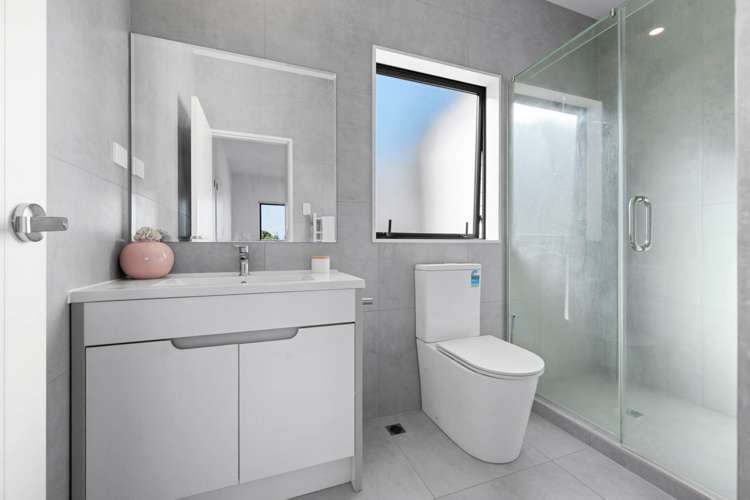 2/26 Price Crescent Mt Wellington_11