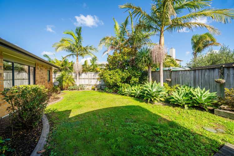 6 Pine Harbour Parade Beachlands_9