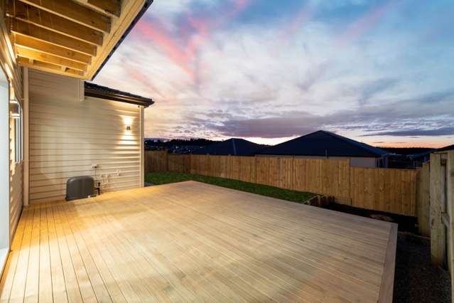 21 Black Shed Road Flat Bush_1