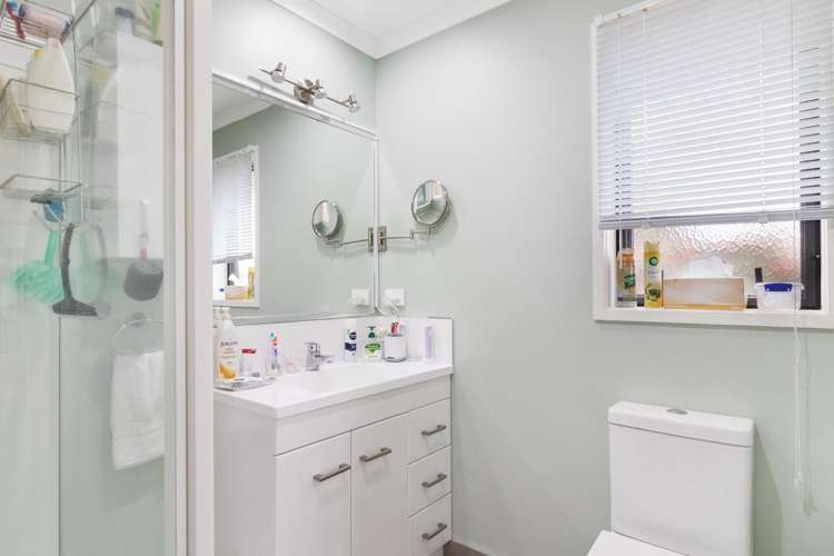 42 Pengover Avenue Leamington_12