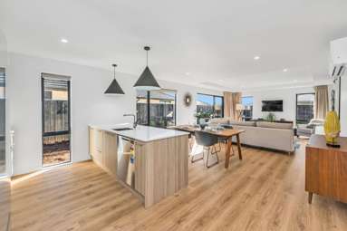 87 Avanda Avenue_4