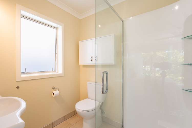 4 Fairway Oaks Drive Waikanae Beach_16