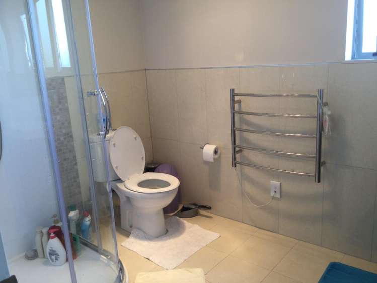 10 Archibald Road Kelston_12