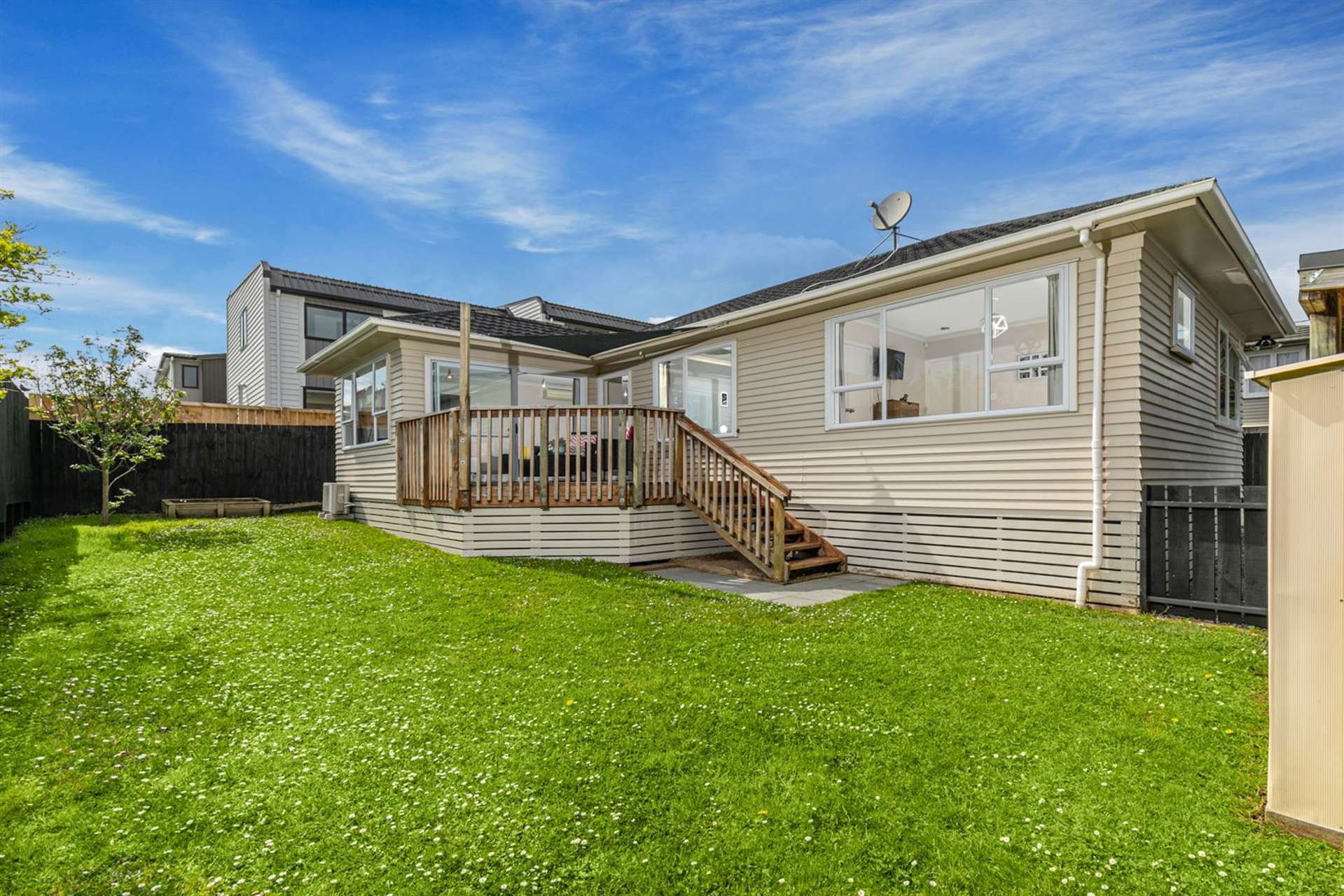 86a Sylvan Crescent Te Atatu South_0