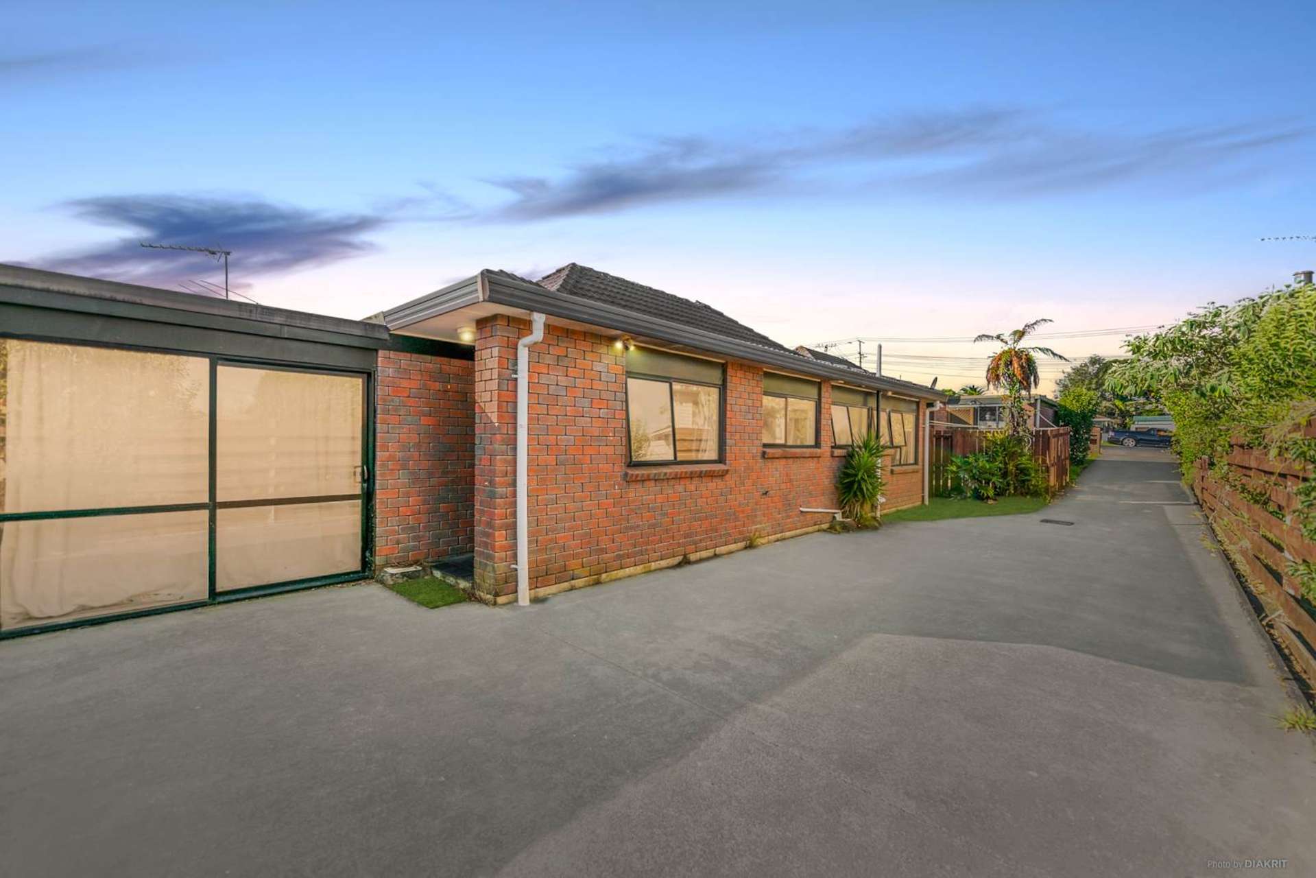 2/35 Claude Road Hillpark_0