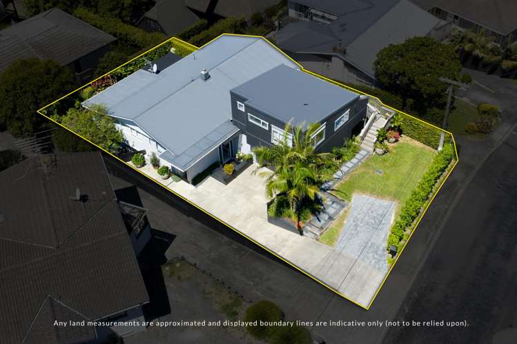 32 Colmar Road Mellons Bay_49