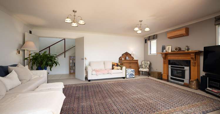 32 Bradleigh Park Fairhall_10