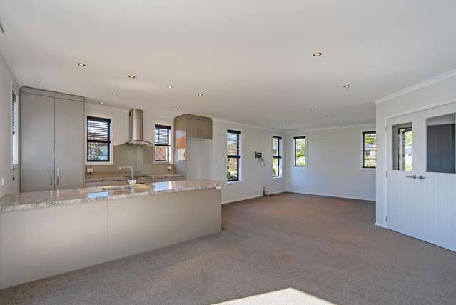 9 Fairose Drive Richmond_4