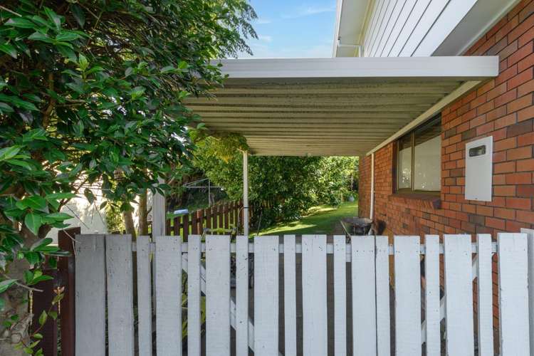 12 Sylvania Drive Matua_15