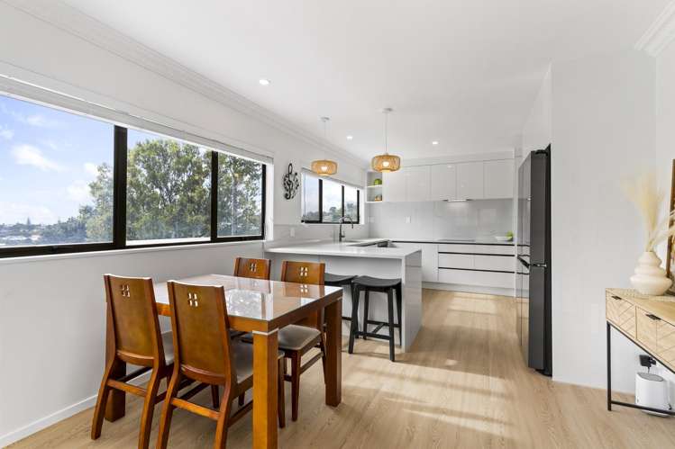 25 Coromandel Crescent Mairangi Bay_7