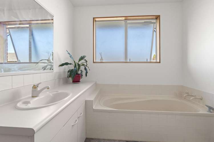 28 Peebles Drive Hei Hei_8