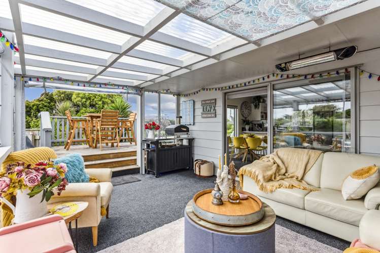 8 Norna Grove Waikawa Beach_13