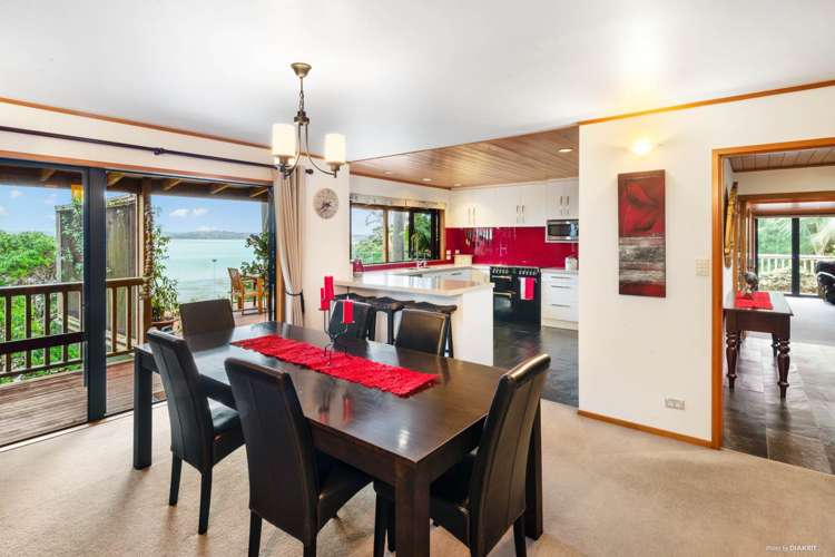 7 Poaka Place Beach Haven_12