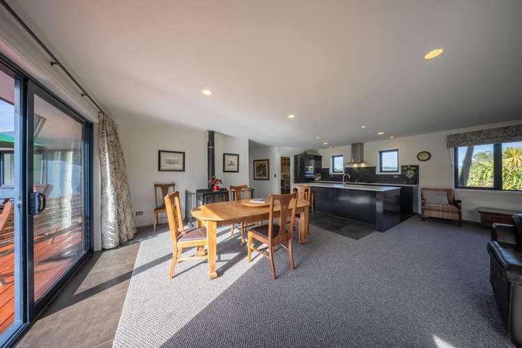 330 Sinclair Road Te Anau_12