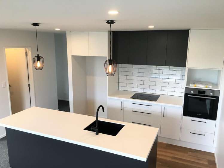 17 Tobollie Drive 11103_2