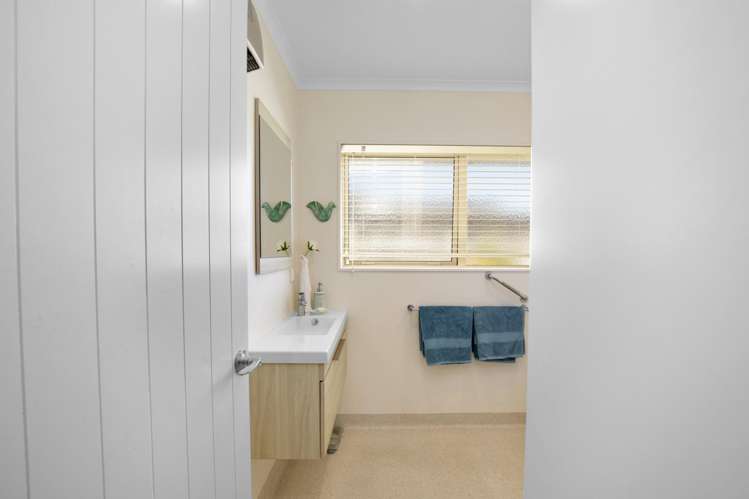 89 Cedar Drive Paraparaumu Beach_16