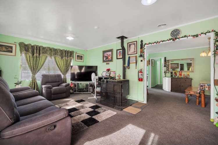 6 Saint Ann Place Toi Toi_6