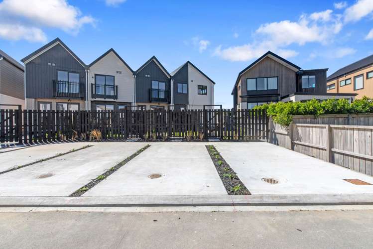 8/18 Scott Road Hobsonville_14