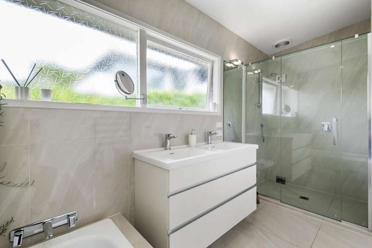 53 Parr Terrace Castor Bay_19