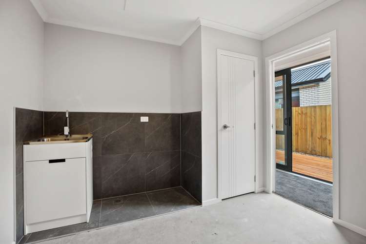 1/6 Tiro Place Rototuna North_14