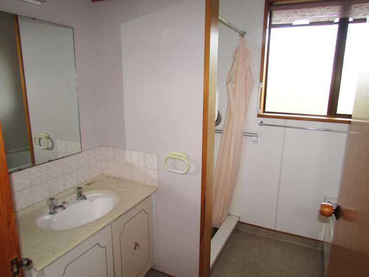 2/19 Cowper Street Greymouth_16