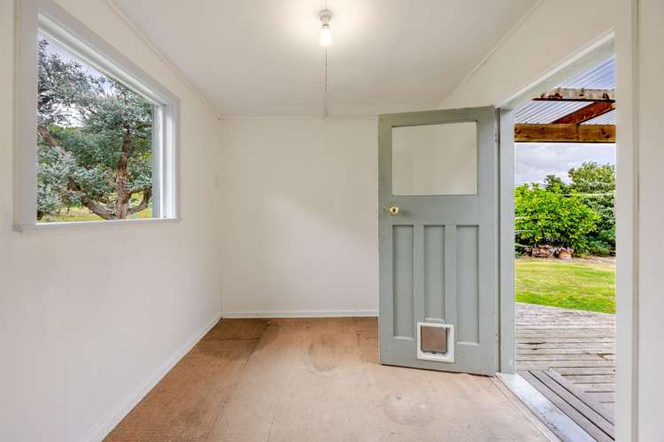 18 Hope Road Porangahau_13