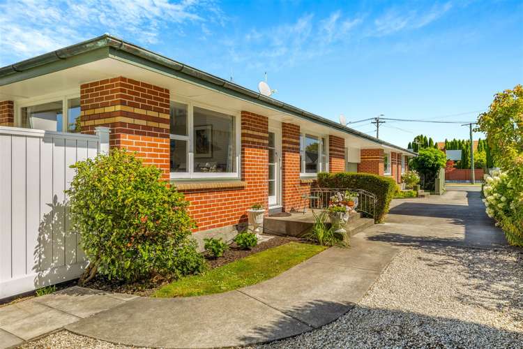 2/10 Bretts Road Saint Albans_11