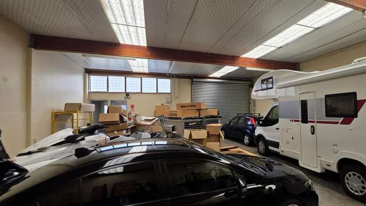 4A, 62 Henderson Valley Road Henderson_1