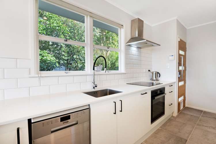 1/3 Rishworth Avenue Stanmore Bay_8