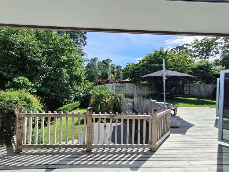 16a Russell Drive Oakura_7