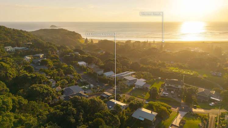 14 Domain Crescent Muriwai_21
