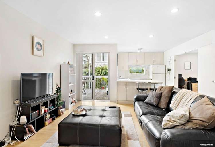 184 Archers Rd 10878_1