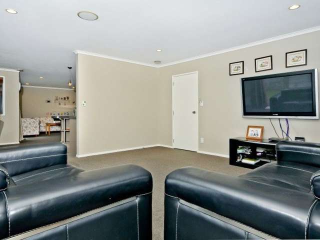 48 Somerton Drive Huntington_3