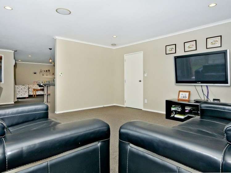 48 Somerton Drive Huntington_3