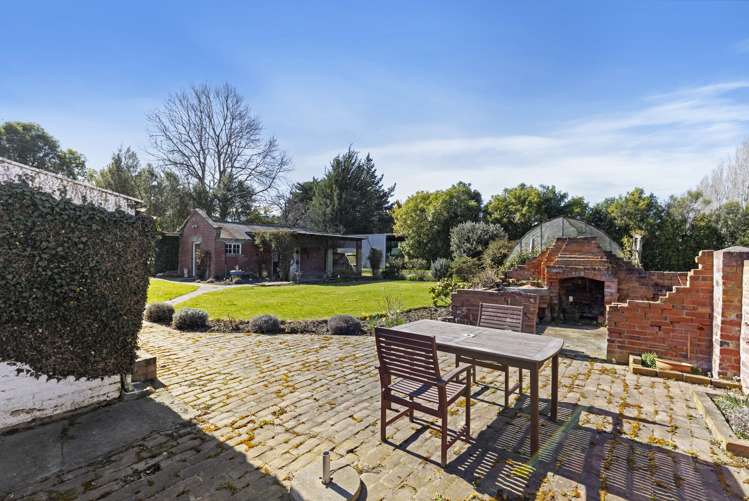 128 Main North Road Woodend_22