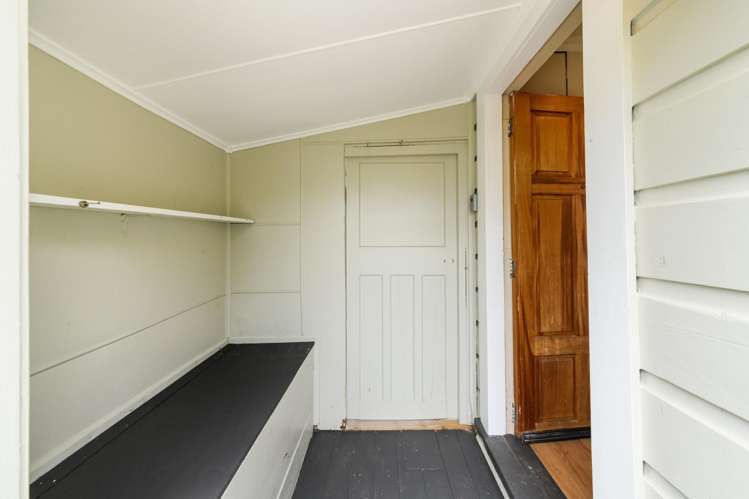 24 Main Street Marton_18