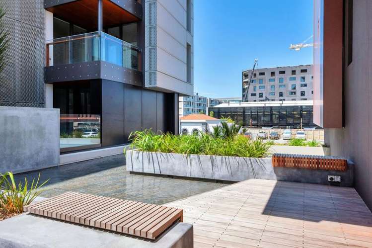301/134 Halsey Street 500164_15