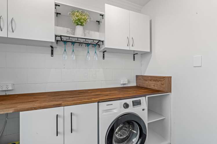 4/14 Church Square Addington_10