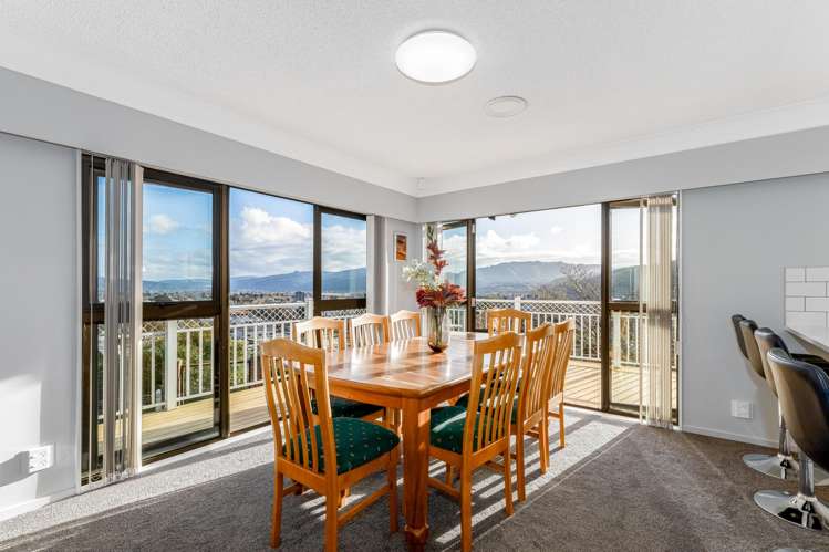 7 King Charles Drive Kingsley Heights_8