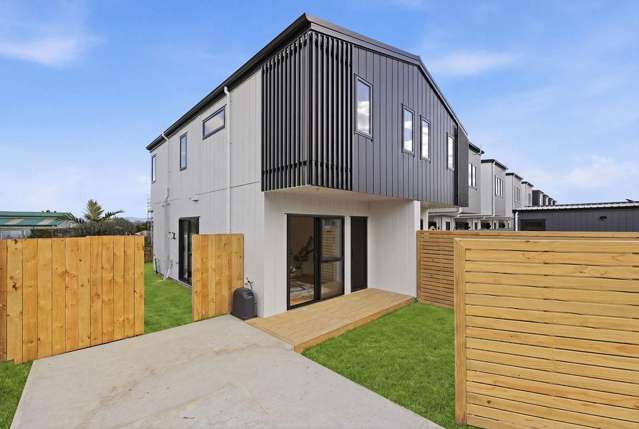 Wake Up to the Water | Brand New 3-Bed Duplex