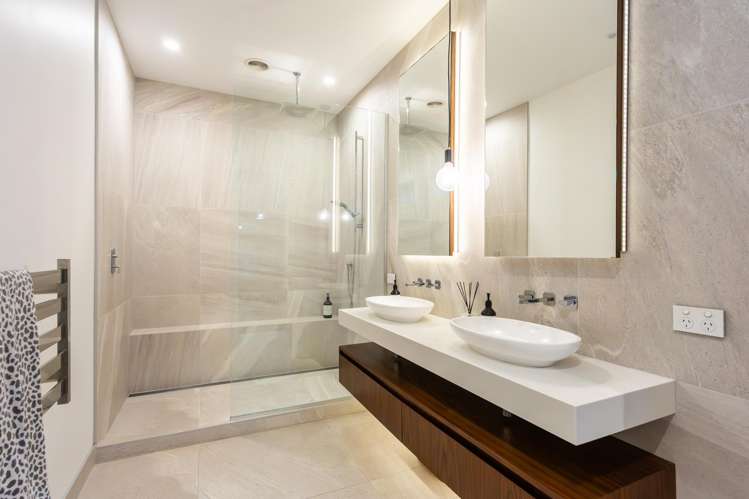 16 Tuatini Place Long Bay_15