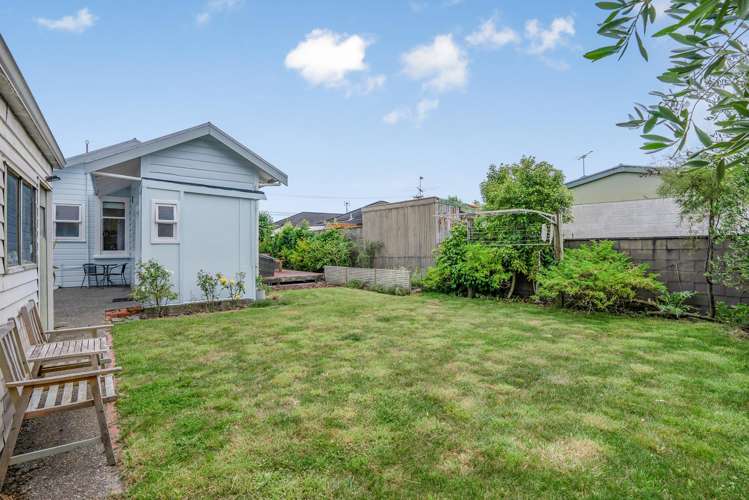 15 Udy Street Petone_19