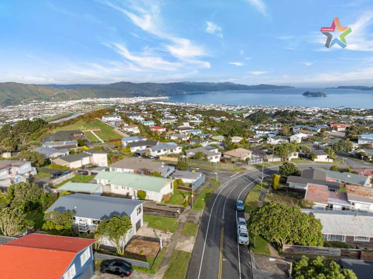 258 Dowse Drive Maungaraki_19