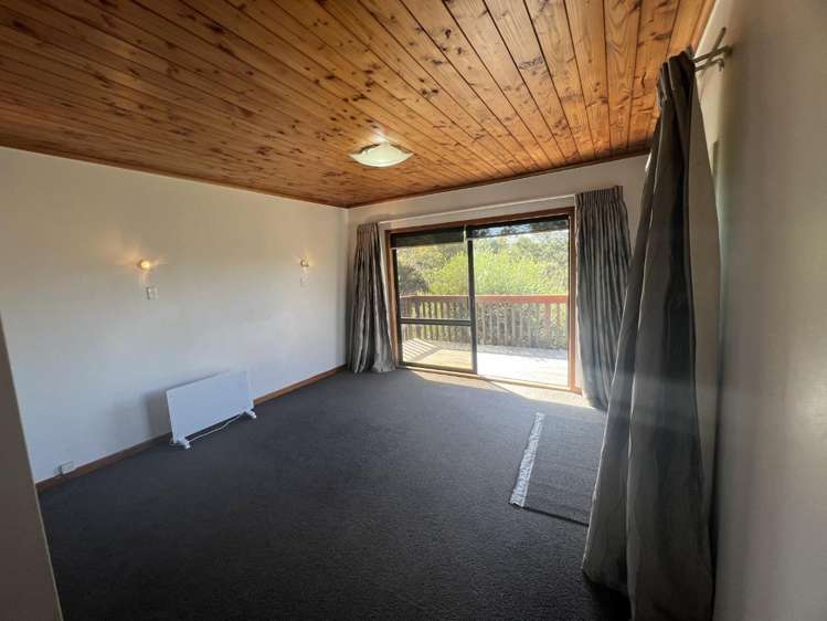 1143 Whangaparaoa Road Tindalls Beach_10