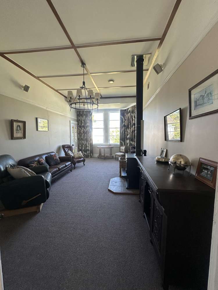 12 Pine Street Mangapapa_14